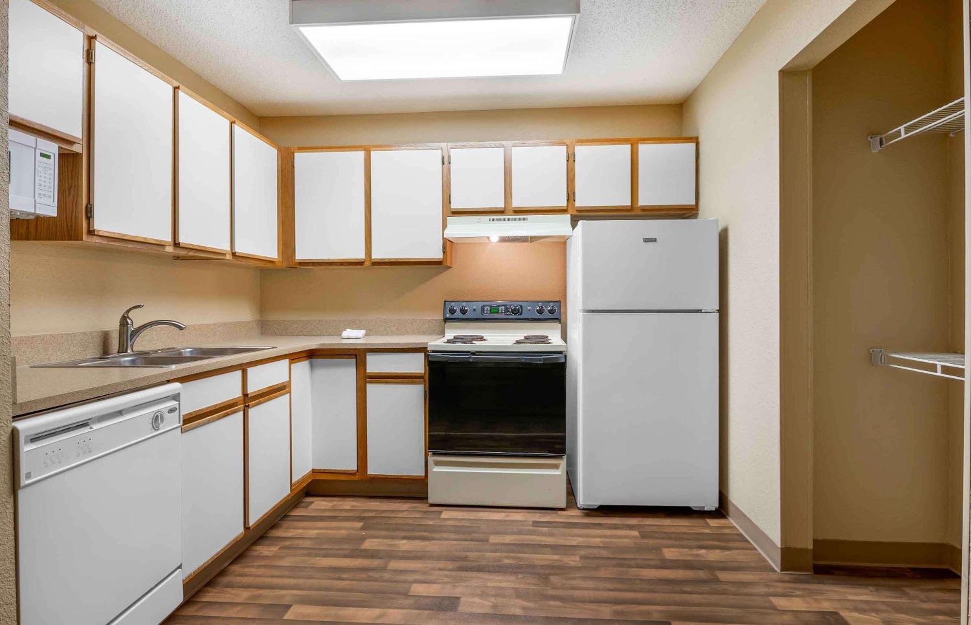Extended Stay America Select Suites - Providence - Airport Warwick Extérieur photo