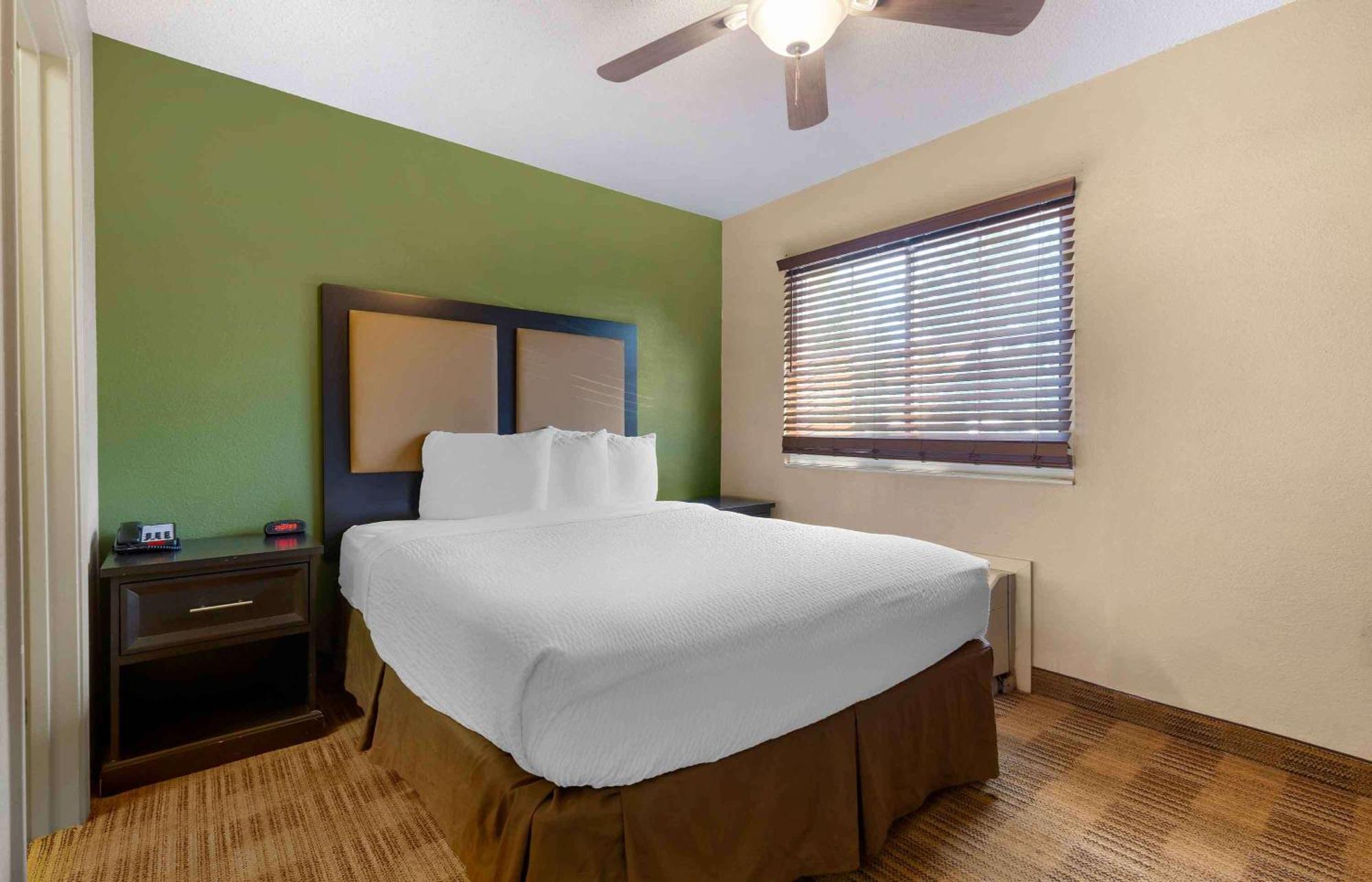 Extended Stay America Select Suites - Providence - Airport Warwick Extérieur photo