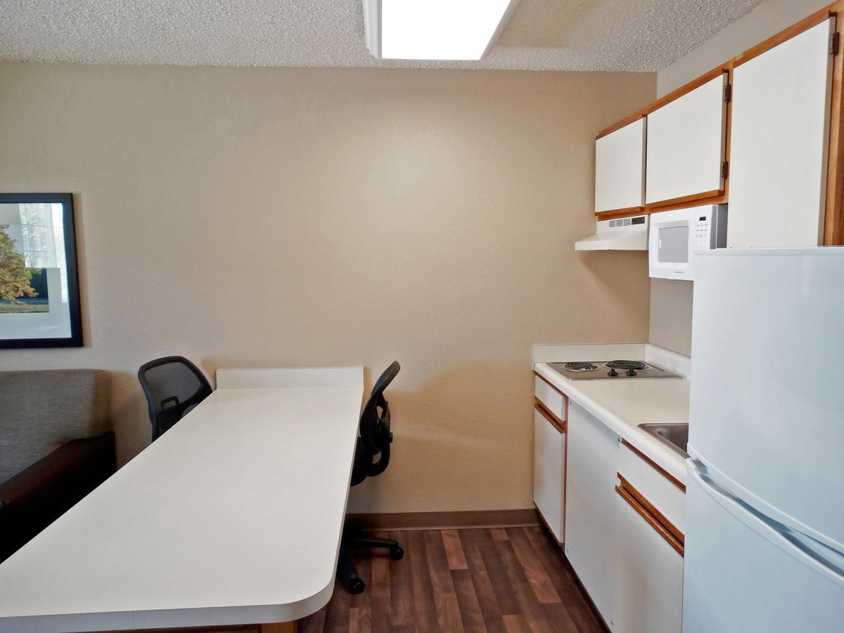 Extended Stay America Select Suites - Providence - Airport Warwick Extérieur photo