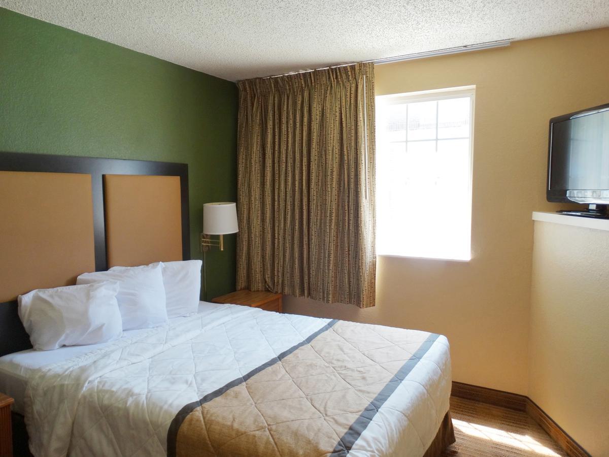 Extended Stay America Select Suites - Providence - Airport Warwick Extérieur photo